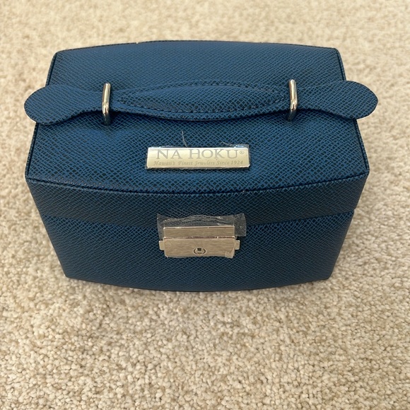 Na Hoku Jewelry - Na Hoku Jewelry Box - NEW